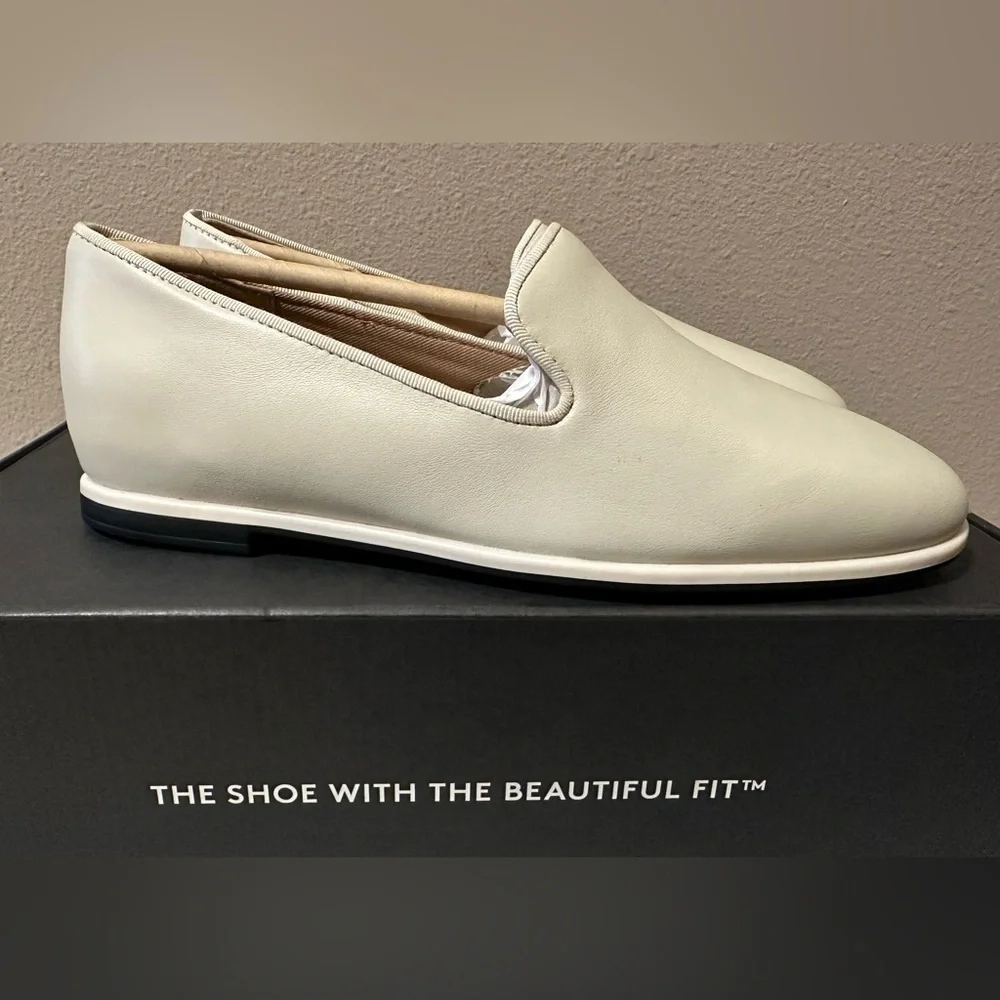 Naturalizer Effortless Square Toe Loafers - NIB
